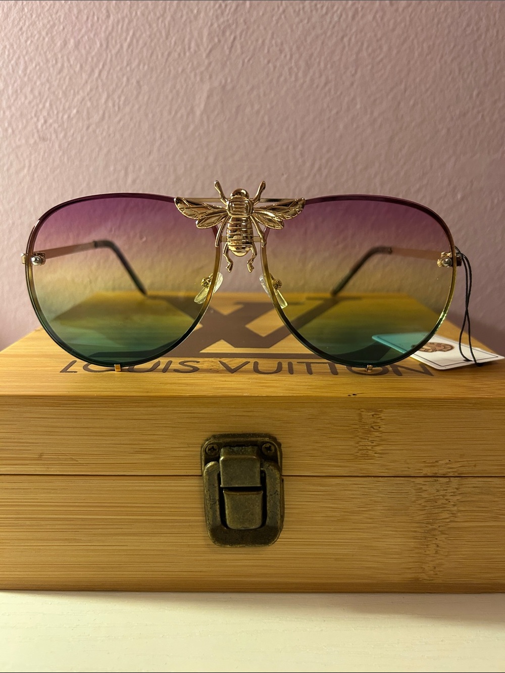 Gold Bee Accent Aviator Sunglasses with Gradient Lenses